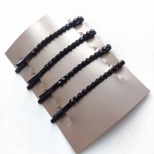 JzA čierne ozdobné sponky s čiernými kamienkami, 4ks/bal (5,5 cm)